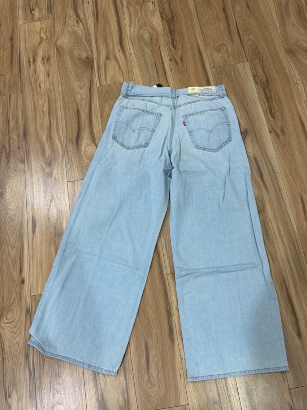 New With Tags Levi’s Strauss XL Straight Mid Rise 27x31 Lightweight $108 - Picture 4 of 4